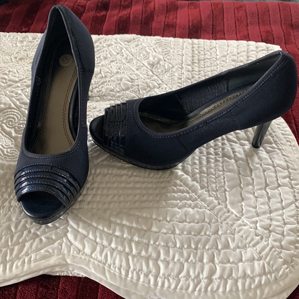 Worn Only Once. In Amazing Condition. - image 3